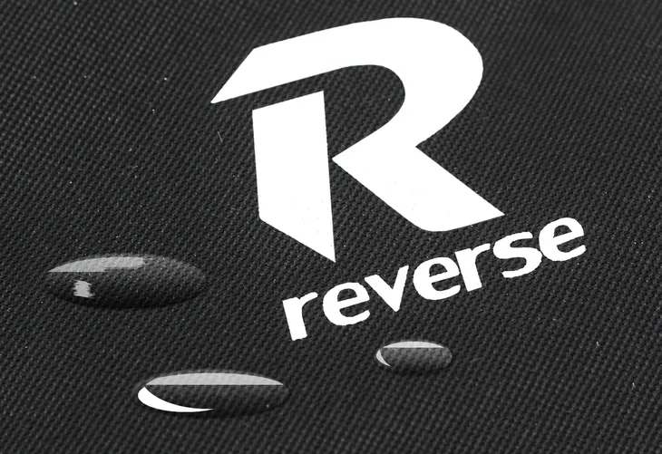 reverse-torba-do-laptopa-duza-na-ramie-laptop-156-stan-nowy-kod-producenta-5908612110993