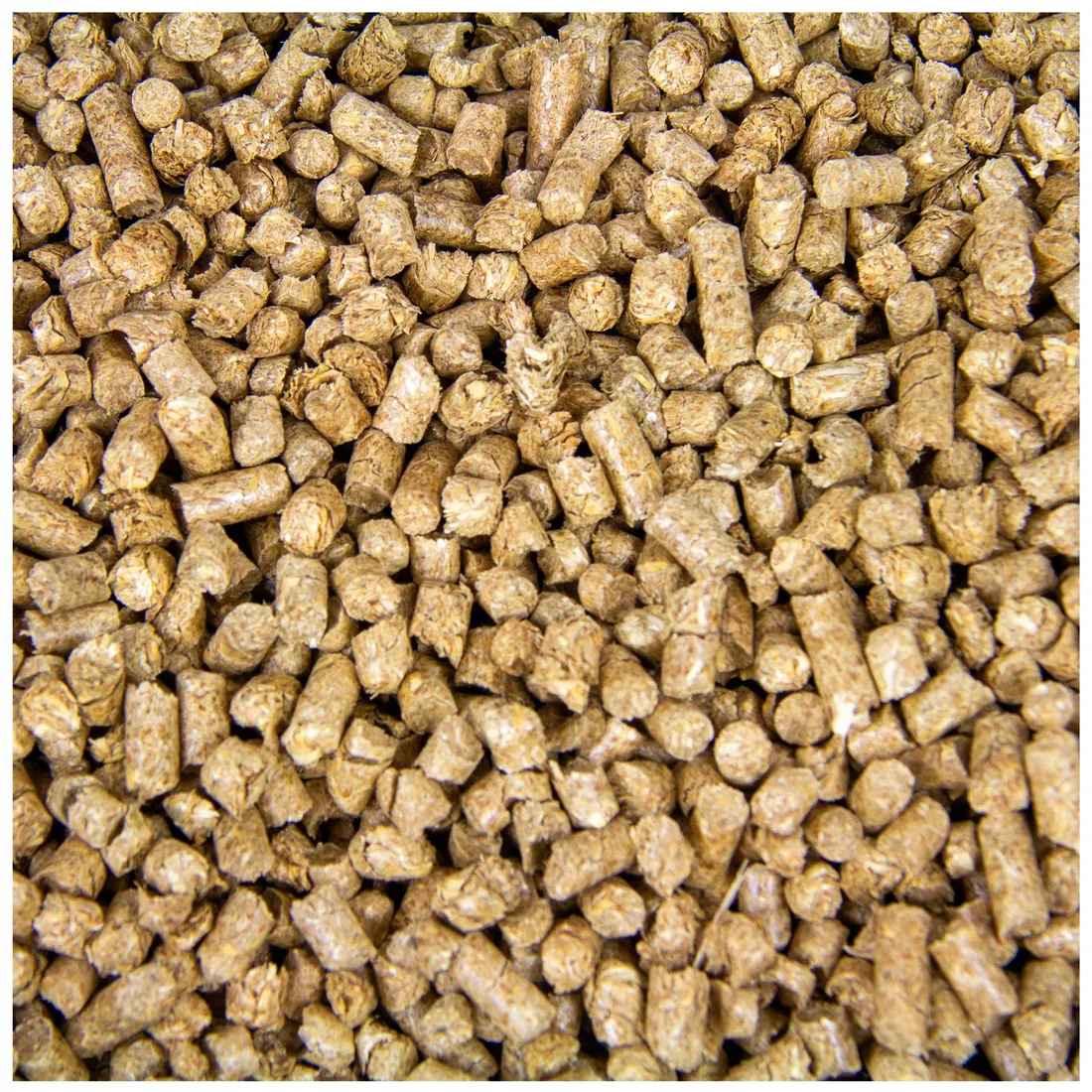 zwirek-ze-slomy-15g