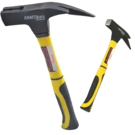 mlotek-ciesielski-06kg-fiberglass-33cm-600g