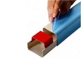 klamra-zaciskowa-do-korytka-instalacyjnego-typ-08