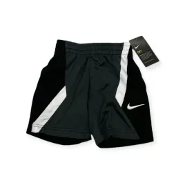 spodenki-sportowe-chlopiece-nike-3-4-lata