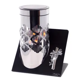 srebrny-znicz-solarny-duzy-metalowy-znicz-z-efektem-plomienia-i-krzyzem