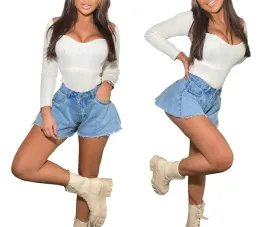 damskie-spodenki-rozkloszowane-wloskie-szorty-krotkie-flared-jeansowe