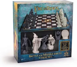lord-of-the-rings-middle-earth-chess-set-the-noble-collection