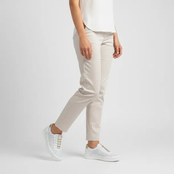 polbuty-s-barski-danda-gr61-5992-white-zapiecie-sznurowane-wsuwane