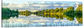 obraz-na-plotnie-do-salonu-panoramiczny-drzewa-jezioro-odbicie-120x40
