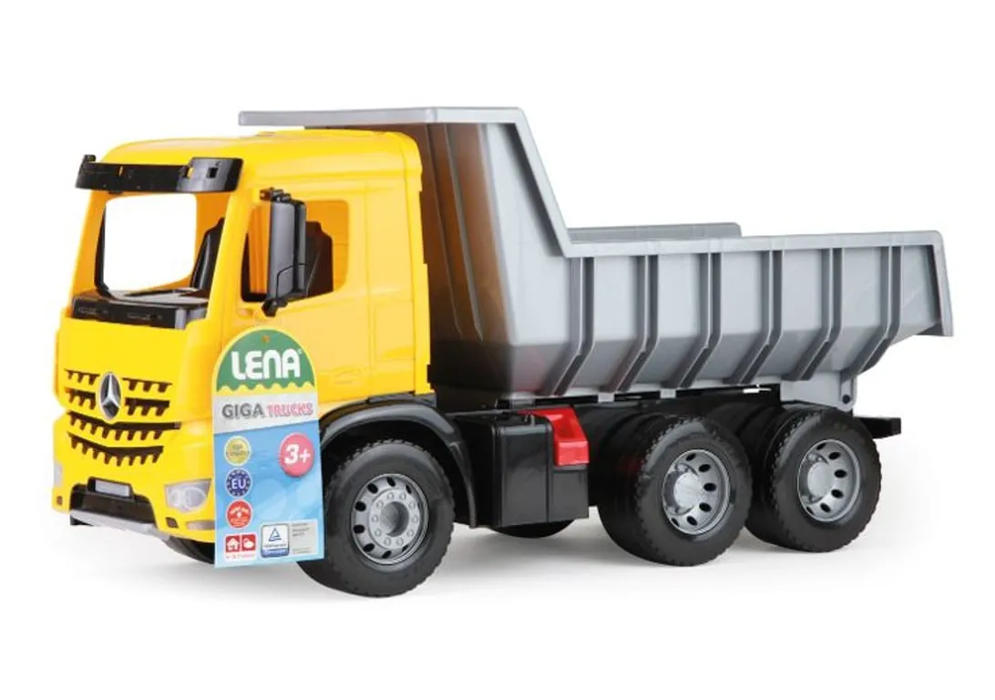 lena-giga-trucks
