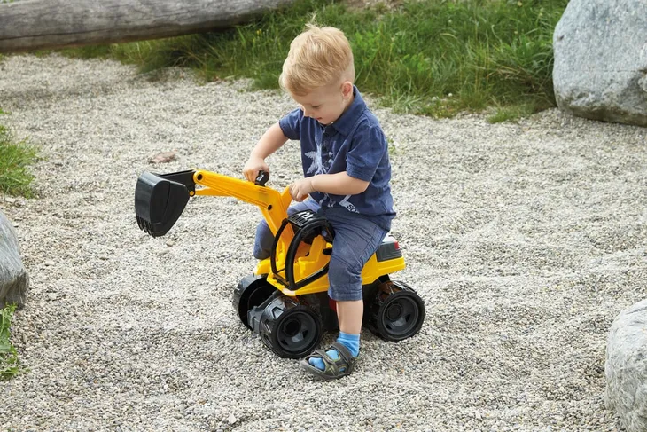 lena-giga-trucks-excavator-pro