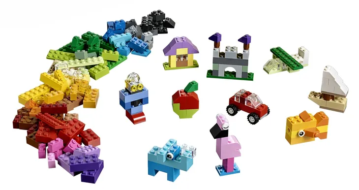lego-classic-creative-suitcase-building-set