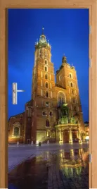 naklejka-na-drzwi-bazylika-mariacka-krakow-noca