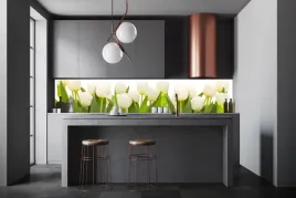fototapeta-do-kuchni-zmywalna-biale-tulipany-delikatny-wzor-180x60