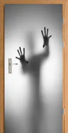 naklejka-na-drzwi-samoprzylepna-dlonie-duch