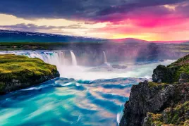 fototapeta-3d-na-wymiar-do-sypialni-wodospad-godafoss-islandia-winylowa