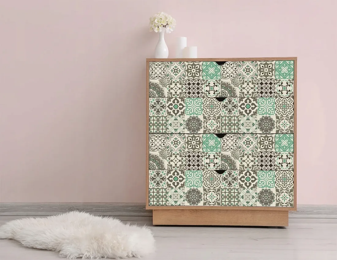 patchwork-dekoracyjne-kafelki-okleina-na-meble