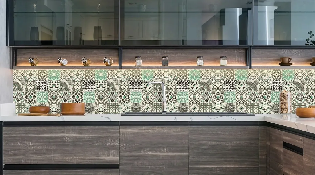 panel-pcv-scienny-patchwork-szary-panele-samoprzylepne-na-sciane
