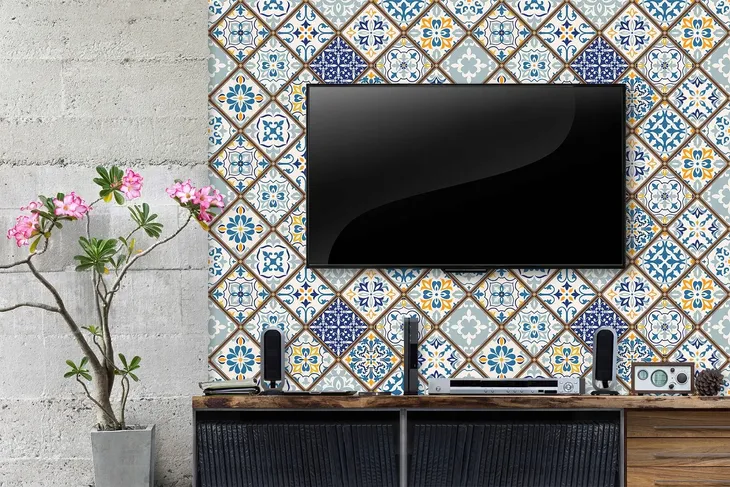 panel-samoprzylepny-scienny-dekoracyjny-pcv-na-sciane-patchwork-blue-gama-kolorystyczna-odcienie-szarosci-i-srebra