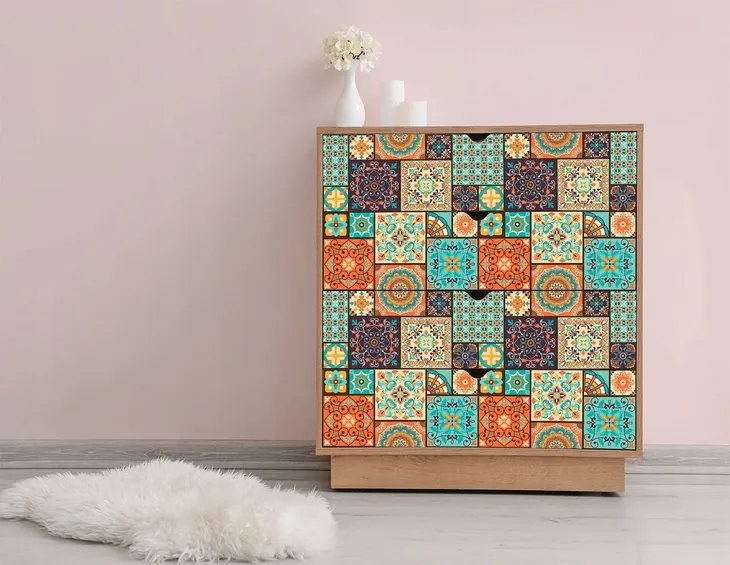 kolorowy-patchwork-dekoracyjna-folia-na-meble-waga-z-opakowaniem-1-kg