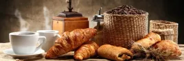 naklejki-do-kuchni-sciana-croissanty-kawa-laminat