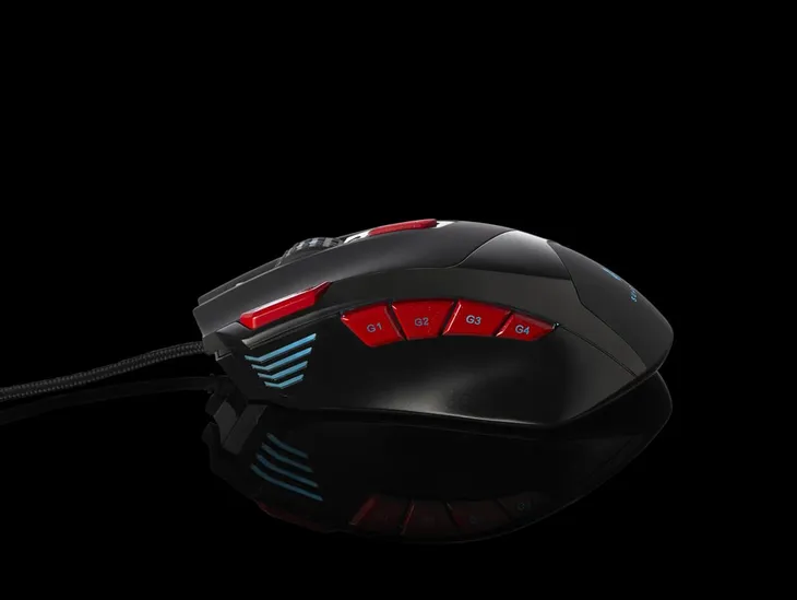 surefire-eagle-claw-gaming-mouse