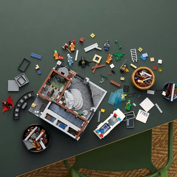 lego-arkham-asylumtm