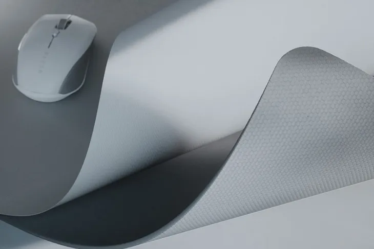 razer-pro-glide-szary