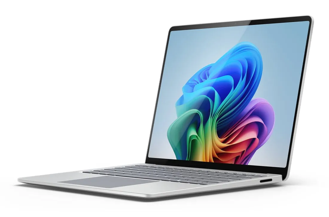 microsoft-surface-laptop-7-copilot-pc-qualcomm-snapdragon-x1e-80-100-38