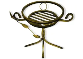 metalowy-stojak-na-kwiaty-kwietnik-metaloplastyka