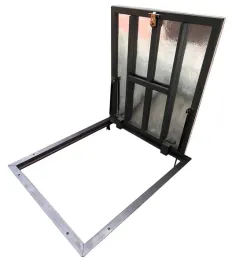wlaz-do-piwnicy-podlogowy-rewizyjny-90x70-thermo