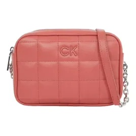 calvin-klein-torebka-damska-square-quilt-camera-bag-czerwona
