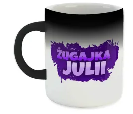 kubek-czarny-magiczny-pdm-julia-zugaj-05-prezent