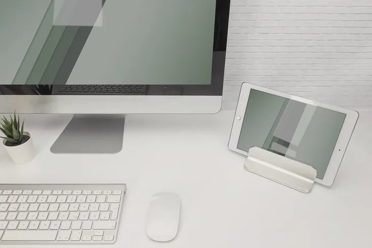 digitus-pionowy-stojak-pod-notebooka