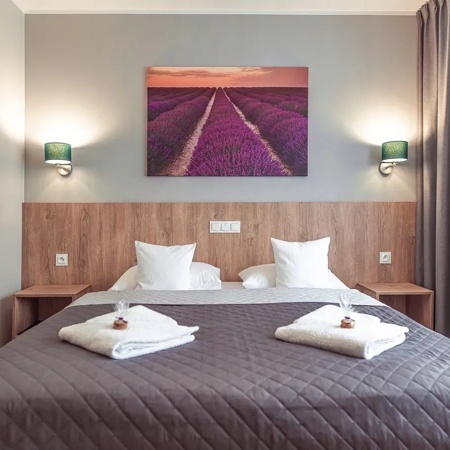 kinkiet-lampa-na-sciane-scienna-led-e27-czarny-abazur-nowoczesny-modny