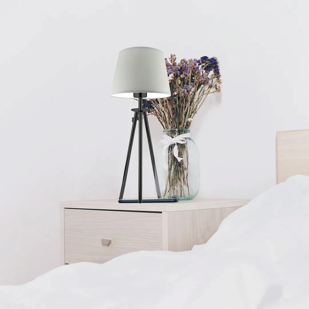 lampka-nocna-biurkowa-fioletowa-lampa-z-abazurem-trojnog-led-e27-nowoczesna