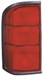 lampa-tyl-tylna-lewa-nissan-patrol-gr-v-1997-2002