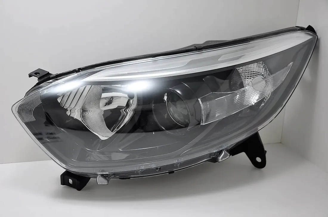 renault-captur-2013-17-reflektor-lewy-depo