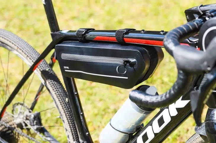 torba-na-rame-zefal-z-adventure-c3-rodzaj-torba