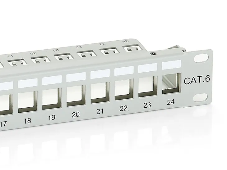 equip-767124-panel-krosowniczy-1u