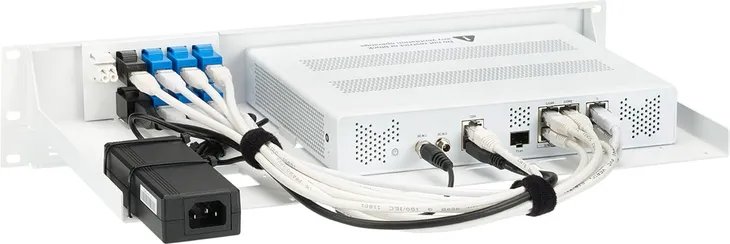 rackmount-it-rm-sr-t15-czesci-do-stojakow-mocowanie-na-firewall