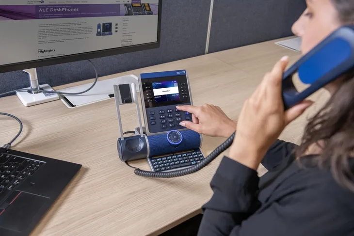 alcatel-lucent-enterprise-ale-300-telefon-voip-niebieski-lcd