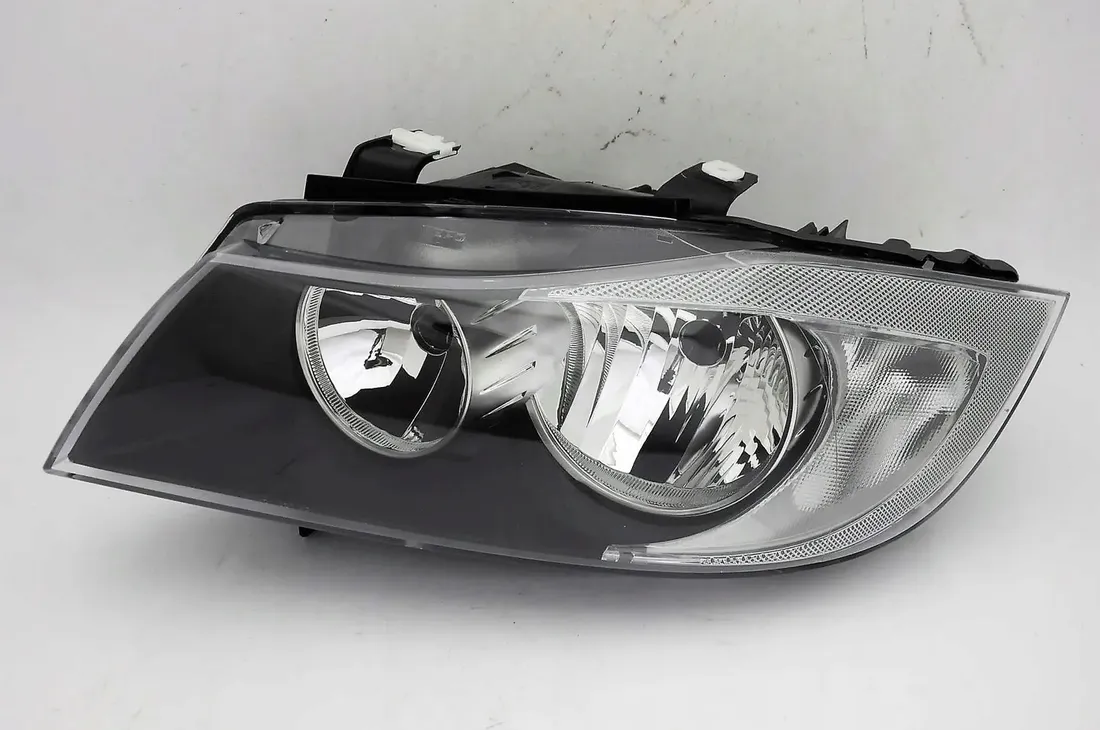 bmw-3-e90-e91-04-08-reflektor-lewy-typ-valeo