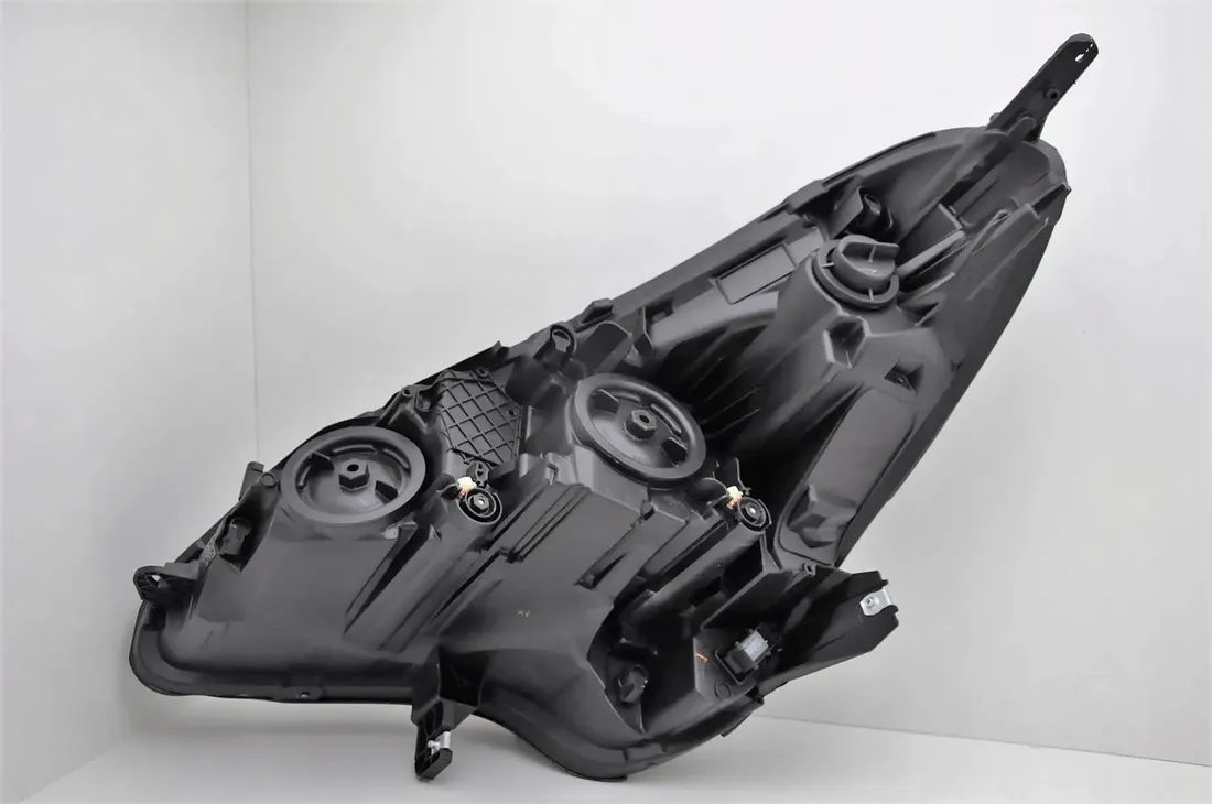 opel-corsa-e-od-2014-reflektor-prawy-depo-stan-nowy