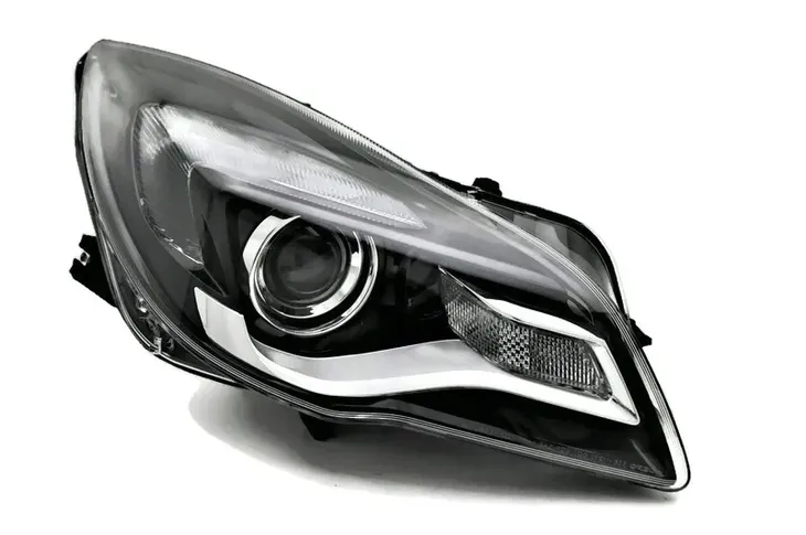 OPEL INSIGNIA A LIFT 2013-17 REFLEKTOR PRAWY NOWY