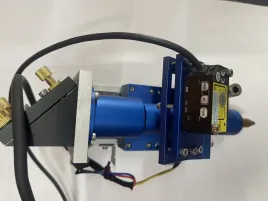 glowica-laserowa-z-czujnikiem-wysokosci-ze-sterowanikiem-ruida