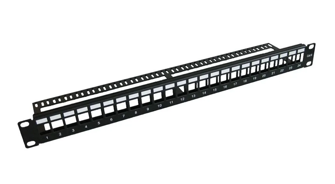 microconnect-pp-004blank-panel-krosowniczy-1u