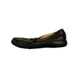 polbuty-damskie-wsuwane-un-structured-38