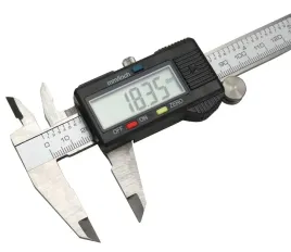 suwmiarka-elektroniczna-0-150mm-etui-czytelny-wyswietlacz-dwustronna