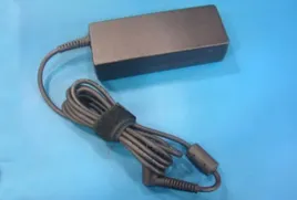 hp-684792-001-adapter-zasilajacy-inwentor-wewnetrzna-65-w-czarny