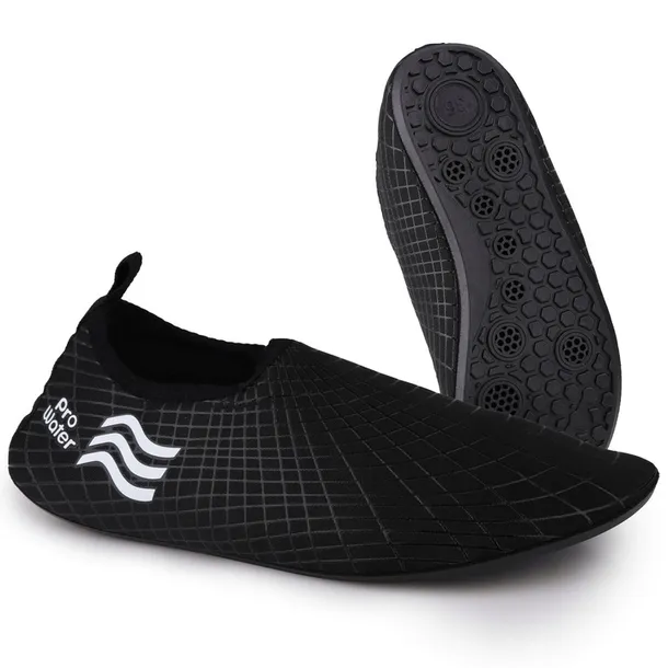 buty-do-wody-prowater-czarne-stan-nowy