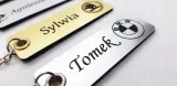 brelok-dwustronny-imie-logo-gratis-stan-nowy-marka-inna