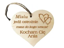 prezent-na-walentynki-dla-niego-zawieszka-do-auta-samochodu-z-grawerem